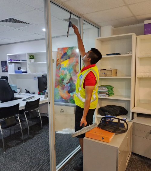 Keep Your Workplace Fresh With Cleaning That Fits You Now